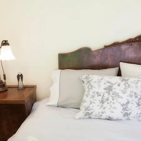 Flores Del Camino -para Peregrinos B&B *